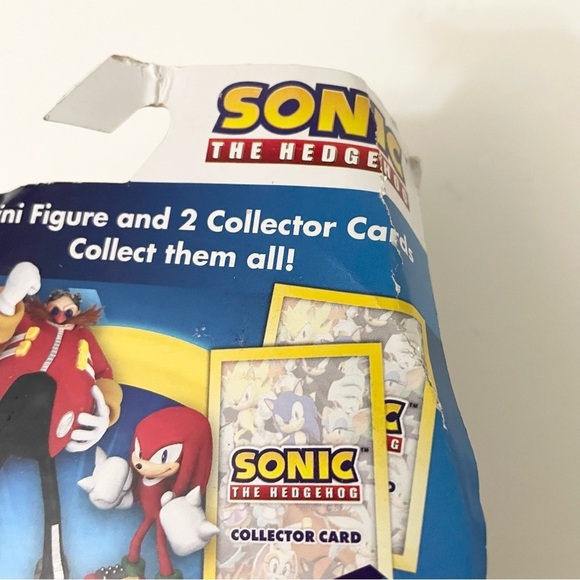 Sonic the Hedgehog Amy Mini Figure and 2 Collector Cards - Picture 9 of 14